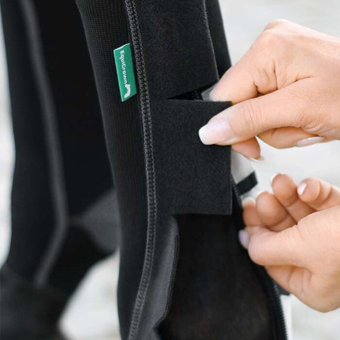 equicrown active wird am pferd angezogen